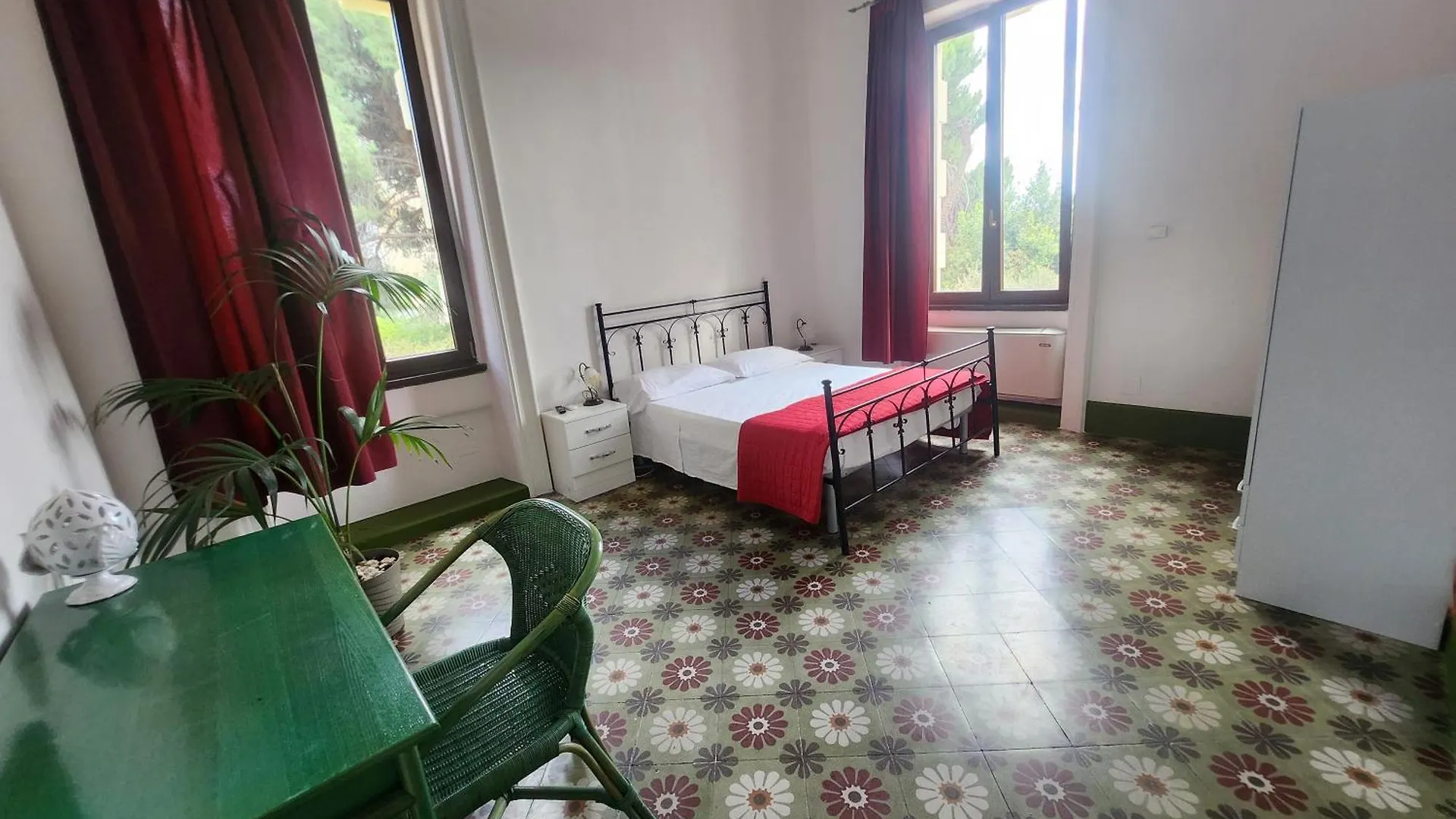Hotel Dimora Liberty Lecce 0*,