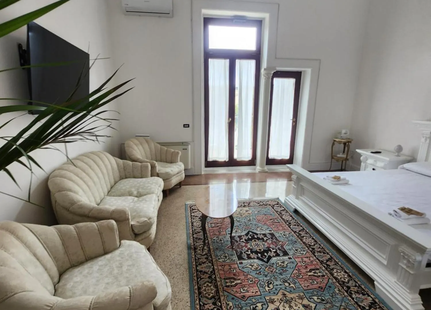 Hotel Dimora Liberty Lecce 0*,  Italia